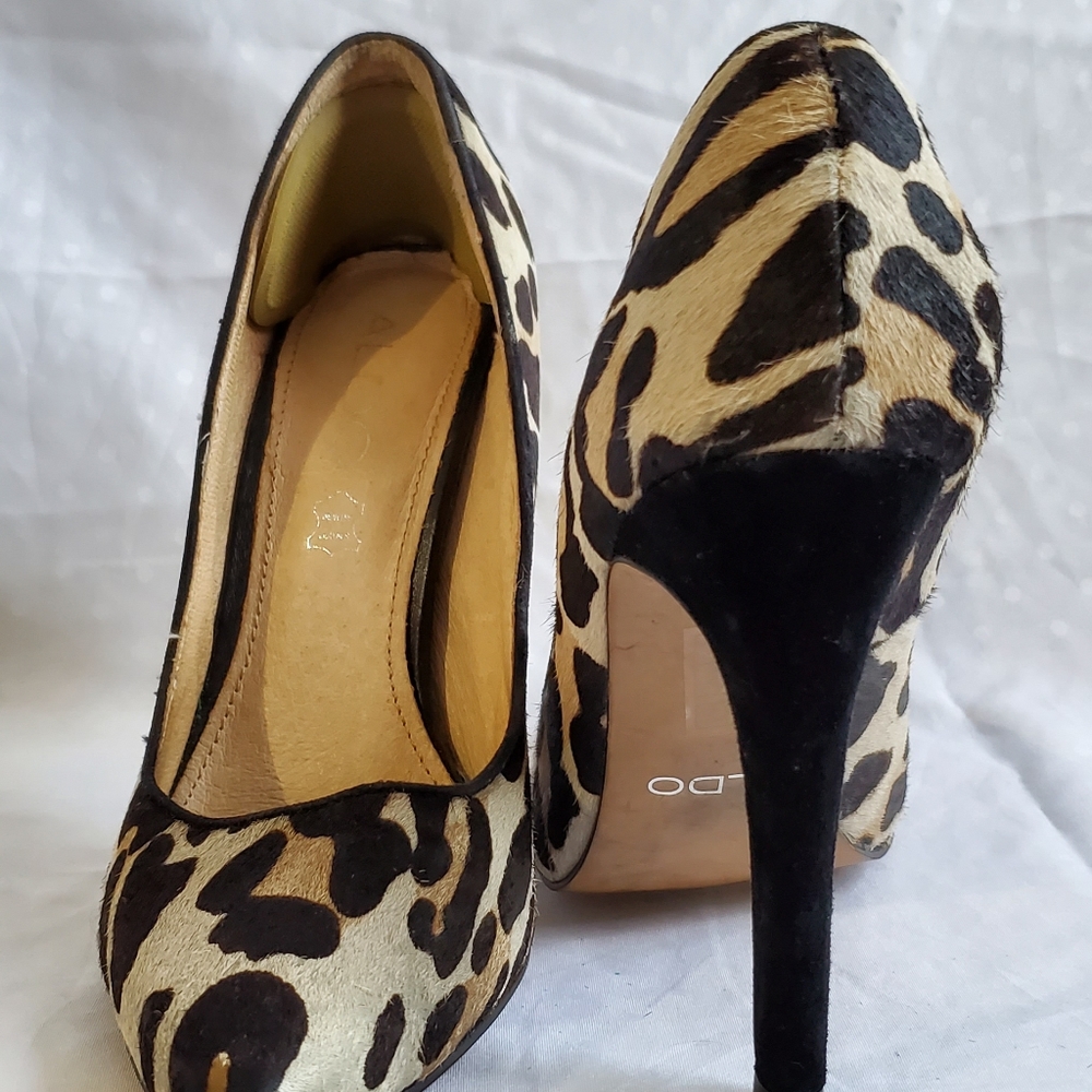 Aldo pointed toe leopard animal print heels size 6